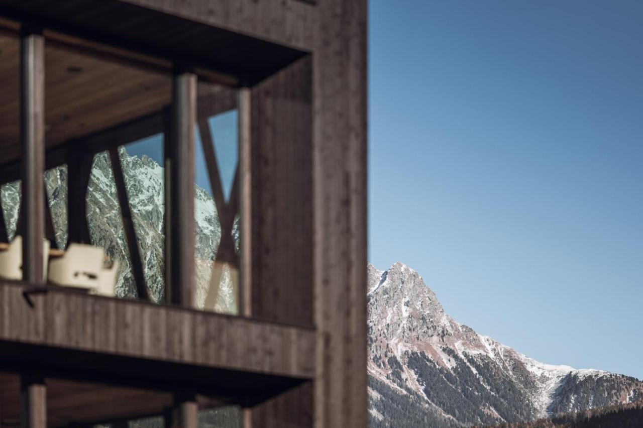 Amus Suites Dolomites Антерсельва-ди-Меццо Экстерьер фото