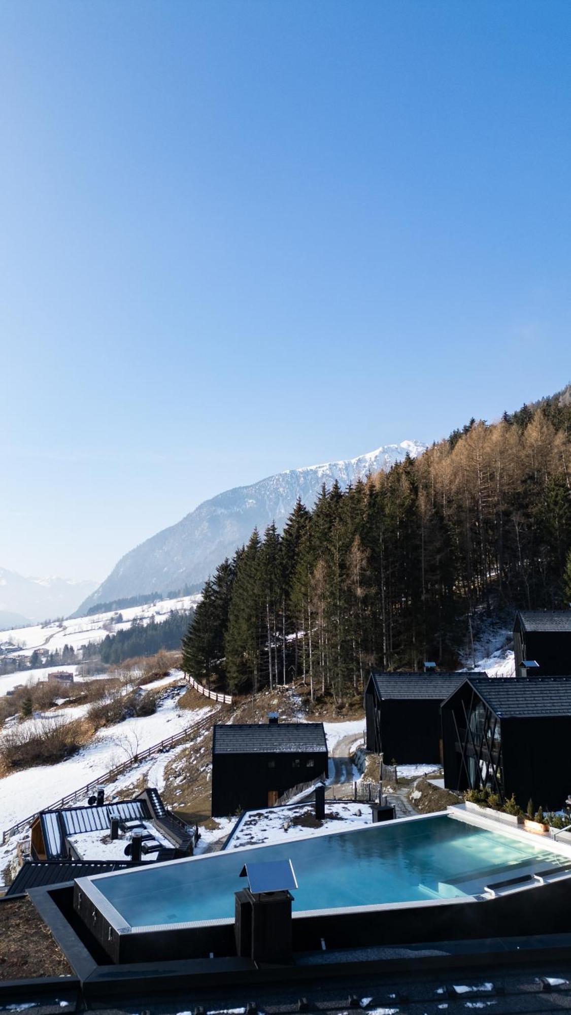 Amus Suites Dolomites Антерсельва-ди-Меццо Экстерьер фото